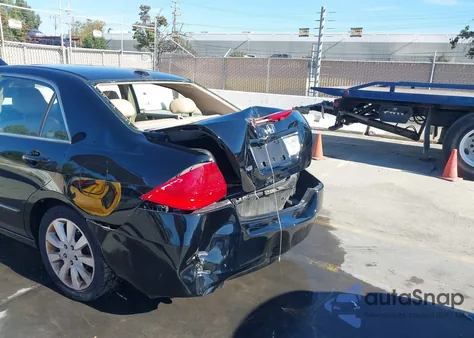 2006 Honda Accord Sdn Ex-L V6 from USA, damaged, VIN 1HGCM66516A014811
